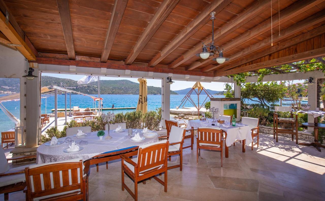 Sweet Village Hotel By The Sea Slano Exterior photo
